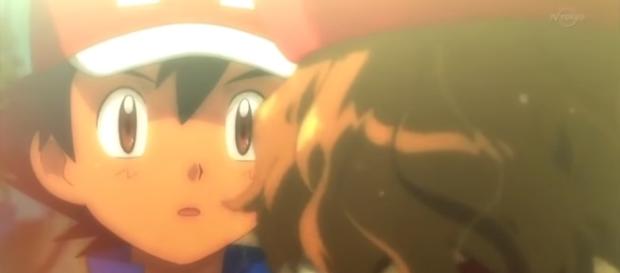 Serena se acerca para besar a su amado Serena se acerca para besar a su amado