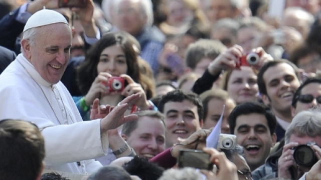 UDIENZA GENERALE PAPA FRANCESCO &ndash; Solidariet&agrave; ed accoglienza richieste dal Papa alla comunit&agrave; cristiana