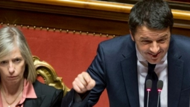 Ultime notizie scuola, mercoledì 26 ottobre 2016: il premier Renzi e il ministro Giannini