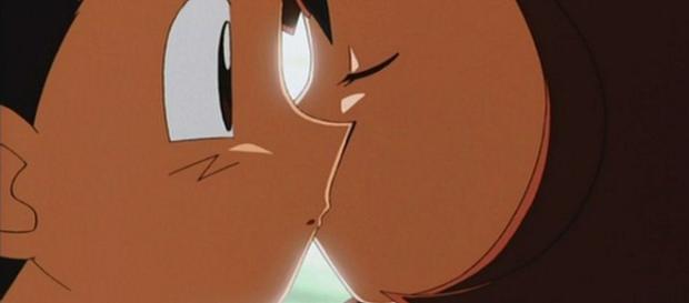 Latias ha beso a Ash durante la quinta película de la franquicia. Latias ha beso a Ash durante la quinta película de la franquicia.
