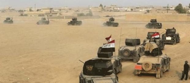 Les troupes irakiennes se regroupent au sud de Mossoul Les troupes irakiennes se regroupent au sud de Mossoul
