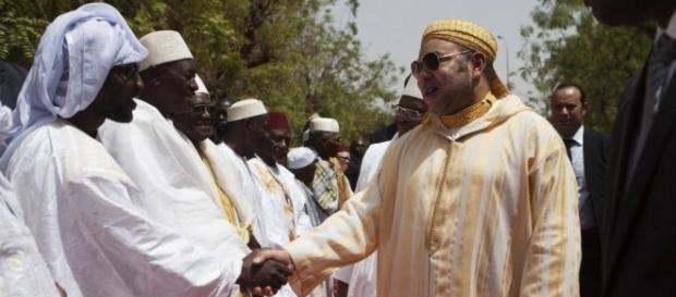 Maroc: le roi Mohammed VI marque des points en Afrique Maroc: le roi Mohammed VI marque des points en Afrique