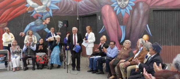 Posteriormente se celebró un brindis. Posteriormente se celebró un brindis.