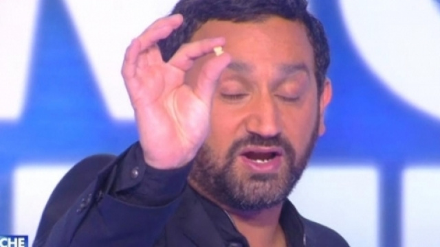 Cyril Hanouna prendrait de la drogue pour tenir le coup, selon Stéphane Guillon (capture C8)