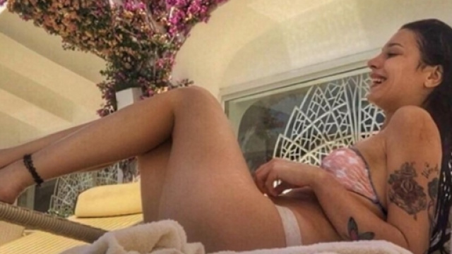 Sono comparse sul web delle imitazioni molto simpatiche.