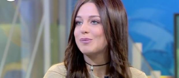 Asia non vuole più parlare di Giulia e Andrea. Asia non vuole più parlare di Giulia e Andrea.