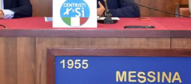 Giampiero D'alia alla conferenza centristi per il si Giampiero D'alia alla conferenza centristi per il si