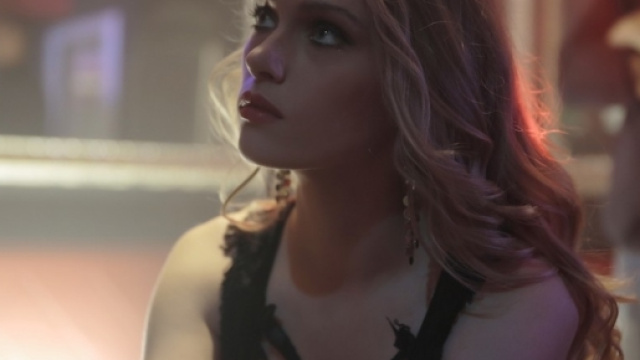 Squadra Antimafia 8: Patrizia, compagna del boss Mazzeo