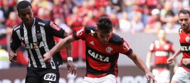Atlético e Flamengo fazem um duelo decisivo na briga pela vice-liderança do Brasileirão 2016. Atlético e Flamengo fazem um duelo decisivo na briga pela vice-liderança do Brasileirão 2016.