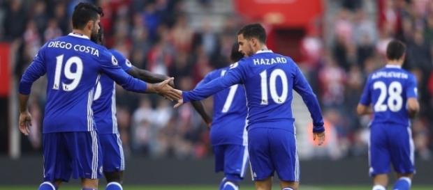 Hazard abriu o placar para os Blues aos 6 minutos. Hazard abriu o placar para os Blues aos 6 minutos.