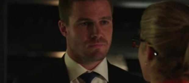Oliver Queen (Stephen Amell) in "Arrow"/Photo via screencap, "Arrow" Oliver Queen (Stephen Amell) in "Arrow"/Photo via screencap, "Arrow"