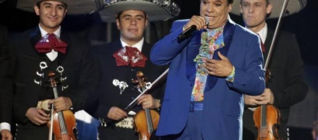 Su genialidad fue más allá de cantar sus canciones con mariachi Su genialidad fue más allá de cantar sus canciones con mariachi