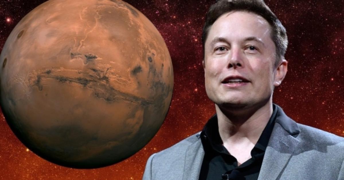 Elon Musk should colonize the moon instead of Mars