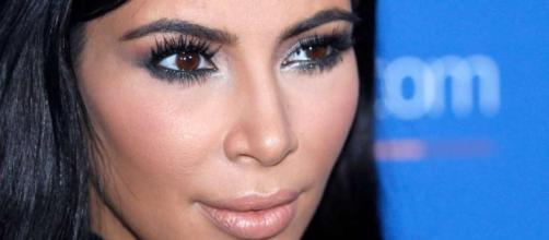 Spokeswoman: Kardashian West held up at gunpoint in Paris - SFGate - sfgate.com