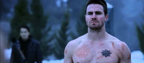 Arrow' Creators Tease Oliver Queen's Final Flashbacks, 'The Flash ... - entertainment--news.com