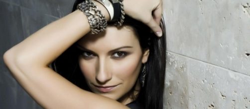 Laura Pausini costretta ad un riposo di qualche mese.