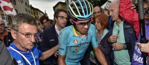 Le lacrime di Diego Rosa all'arrivo del Giro di Lombardia
