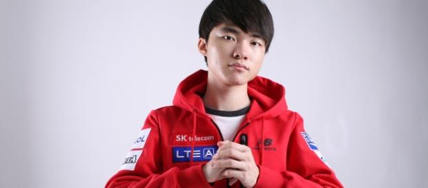 Faker, uno de los mejores jugadores de League of Legends. Faker, uno de los mejores jugadores de League of Legends.