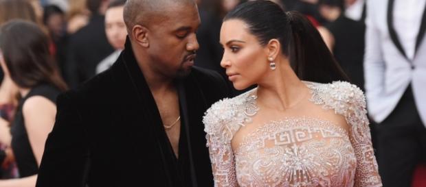 Kim Kardashian : Agressée et Dévalisée dans un hôtel parisien ! #KimKardashian Kim Kardashian : Agressée et Dévalisée dans un hôtel parisien ! #KimKardashian