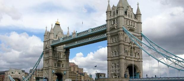 Londra: Brexit comincerà a marzo Londra: Brexit comincerà a marzo