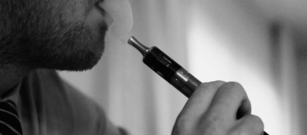 Nicotine helps lose weight, slow ageing. TBEC Review Wikimedia. Image Credit via Vaping360. Nicotine helps lose weight, slow ageing. TBEC Review Wikimedia. Image Credit via Vaping360.