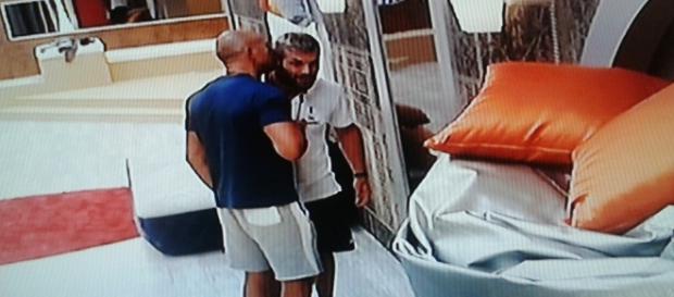 Segreti e confessioni fra Clemente Russo e Stefano Bettarini Segreti e confessioni fra Clemente Russo e Stefano Bettarini