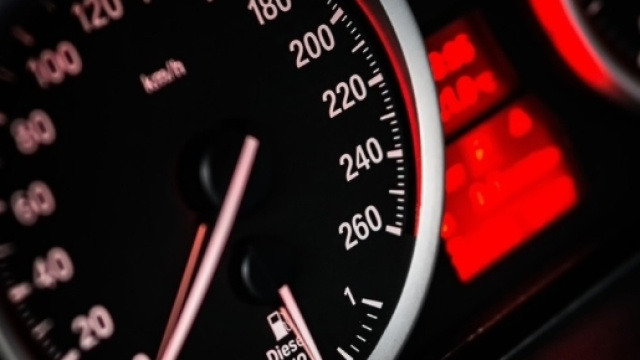 Il tachimetro di un'automobile