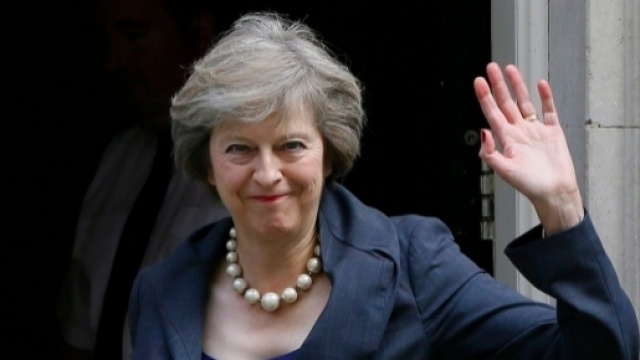 Theresa May annuncia l'inizio delle trattative per l'uscita dall Europa entro Marzo 2017