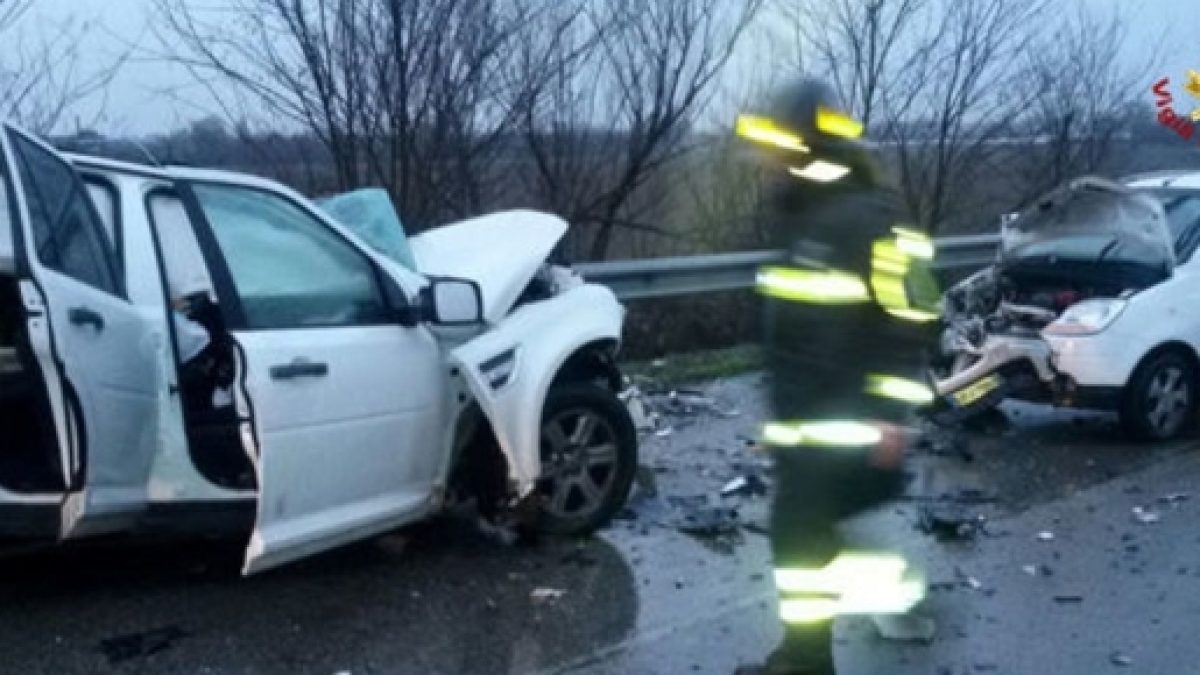 Incidenti stradali domenica tragica 4 morti tra Firenze Siena