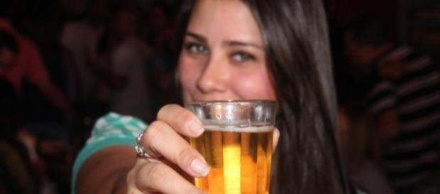 As mulheres têm bebido mais do que os homens As mulheres têm bebido mais do que os homens