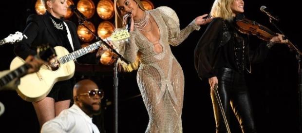 Beyonce & the Dixie Chicks Totally Killed It at the 2016 CMAs ... - zimbio.com Beyonce & the Dixie Chicks Totally Killed It at the 2016 CMAs ... - zimbio.com