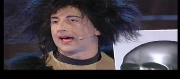 Manlio Dovì imita Asia Argento Manlio Dovì imita Asia Argento