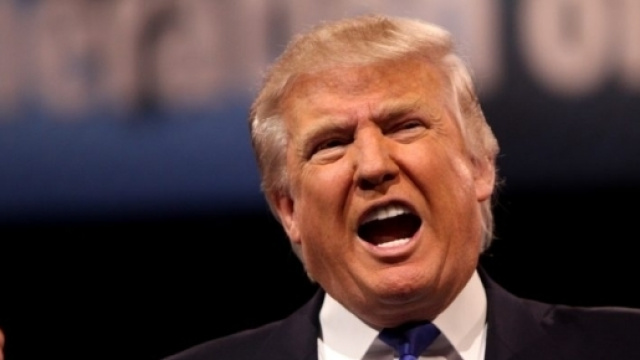 Trump recupera su Hillary Clinton: ormai la distanza è di un solo punto percentuale