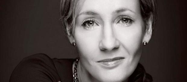 J. K. Rowling : dopo "Animali fantastici e dove trovarli" arriverà anche una serie tv J. K. Rowling : dopo "Animali fantastici e dove trovarli" arriverà anche una serie tv