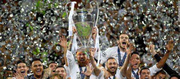 O Real Madrid procura conquistar a 12.ª Liga dos Campeões. O Real Madrid procura conquistar a 12.ª Liga dos Campeões.