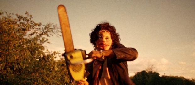 "The Texas Chainsaw Massacre" (Source: Screenshot https://www.youtube.com/watch?v=HgJQvyngAeM) "The Texas Chainsaw Massacre" (Source: Screenshot https://www.youtube.com/watch?v=HgJQvyngAeM)