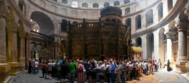 The Tomb Of Jesus Christ - Jerusalem, Israel - YouTube - youtube.com The Tomb Of Jesus Christ - Jerusalem, Israel - YouTube - youtube.com