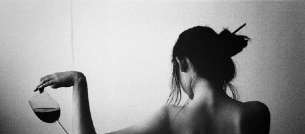 Un brindis por cada éxito. -La mujer fatal perfecta. Un brindis por cada éxito. -La mujer fatal perfecta.
