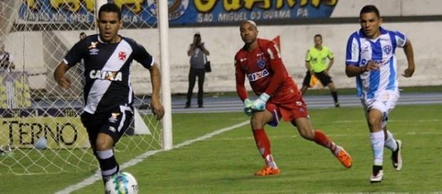 A derrota para o Paysandu foi a segunda seguida do Vasco, que perdeu a liderança da Série B (Crédito: Paulo Fernandes/Vasco.com.br) A derrota para o Paysandu foi a segunda seguida do Vasco, que perdeu a liderança da Série B (Crédito: Paulo Fernandes/Vasco.com.br)