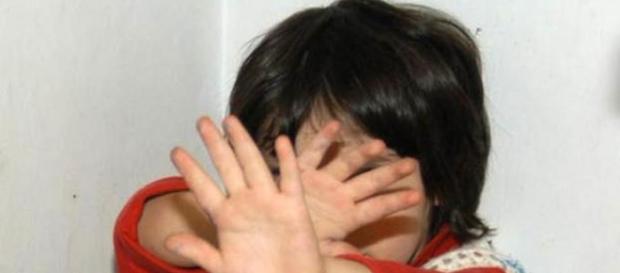 Abusi su bambini; ancora una storia di maltrattamenti Abusi su bambini; ancora una storia di maltrattamenti