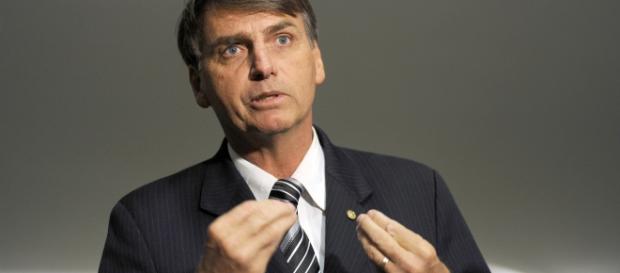 Deputado federal anunciou apoio a Crivella nesta terça-feira Deputado federal anunciou apoio a Crivella nesta terça-feira