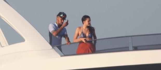 Fãs torcem para Neymar e Bruna Marquezine retomarem o namoro Fãs torcem para Neymar e Bruna Marquezine retomarem o namoro