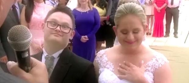 Guilherme e Charlote na cerimônia de casamento - Foto: Reprodução Gshow Guilherme e Charlote na cerimônia de casamento - Foto: Reprodução Gshow