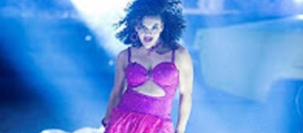 Laurie Hernandez Performs Michael Jackson ONE on DWTS Youtube channel World News Laurie Hernandez Performs Michael Jackson ONE on DWTS Youtube channel World News