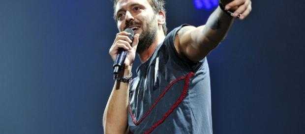 Logico, Cesare Cremonini: «Il bello di avere trent'anni ... - vanityfair.it Logico, Cesare Cremonini: «Il bello di avere trent'anni ... - vanityfair.it