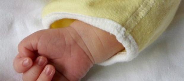 Pescara, neonata ritrovata senza vita Pescara, neonata ritrovata senza vita