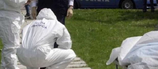 Poliţia Criminalistica a adunat probe la faţa locului Poliţia Criminalistica a adunat probe la faţa locului
