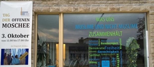 Tag der Offenen Moschee 2016, Penzberg (Foto: Facebook) Tag der Offenen Moschee 2016, Penzberg (Foto: Facebook)