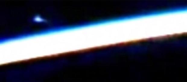 Ufo: la Nasa avrebbe tagliato nuovamente il Live Feed della ISS Ufo: la Nasa avrebbe tagliato nuovamente il Live Feed della ISS