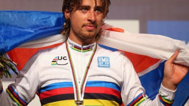 Peter Sagan con la maglia iridata.